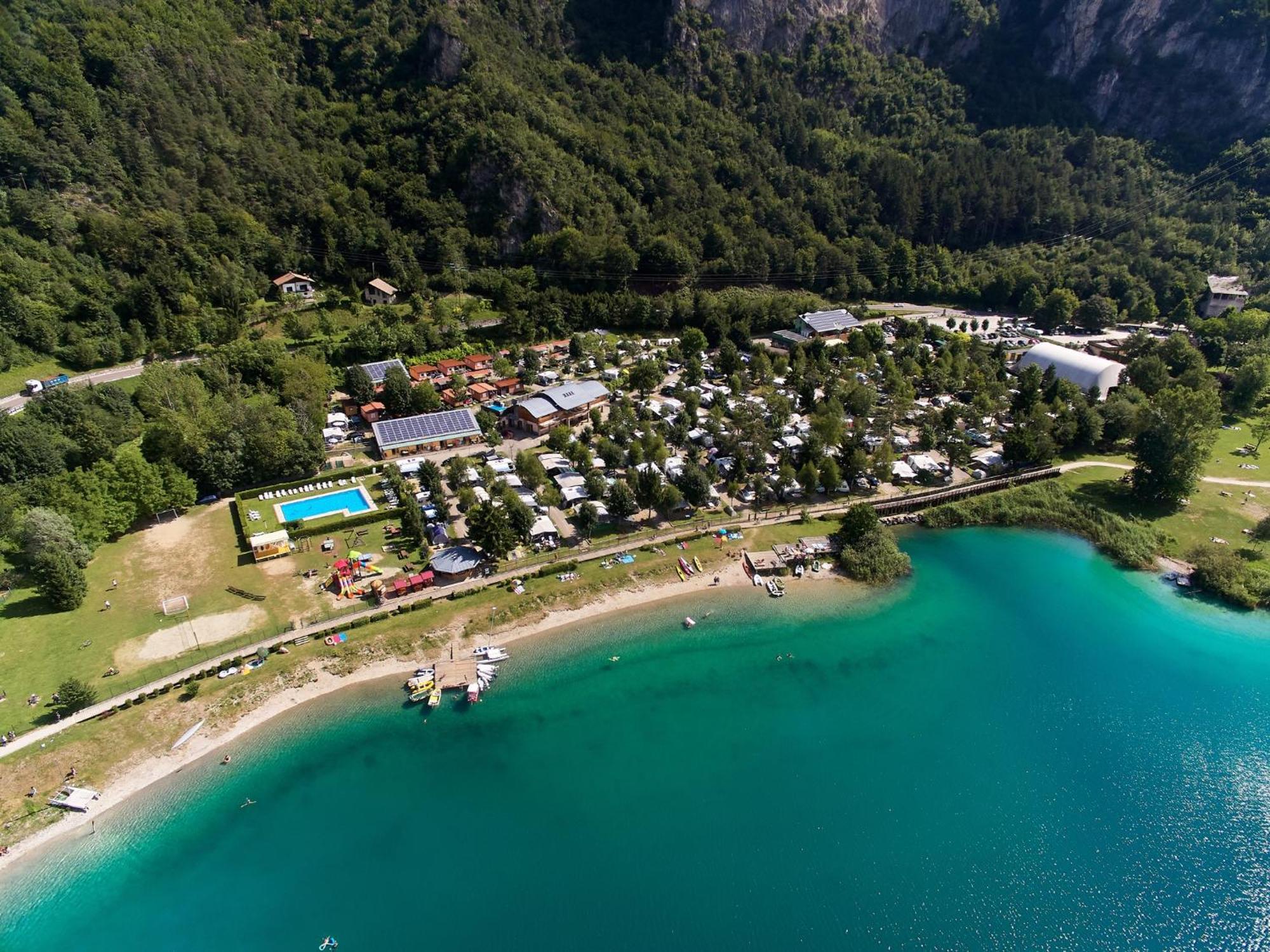 Family Wellness Camping Al Sole Молино-ди-Ледро Экстерьер фото